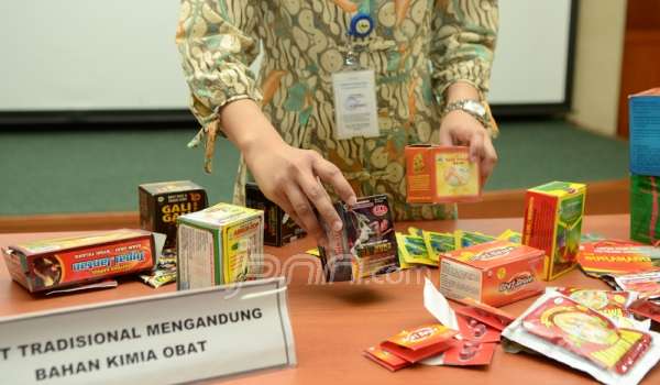 182955_748183_212501_24145_obat_tradisonal_kimia_jpnn