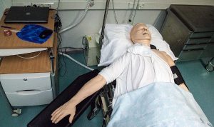 214842_823009_Sakit_boneka_pixabay_d