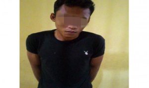 tersangka-win-kini-menjalani-pemeriksaan-di-mapolsek-tampan_20170504_103746